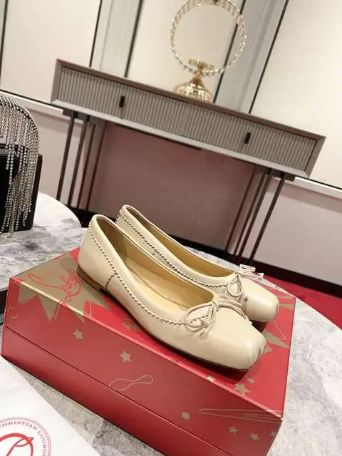 High Quality Replica Christian Louboutin shoes for Women