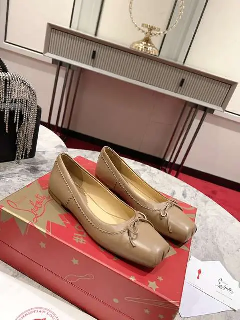 High Quality Replica Christian Louboutin shoes for Women