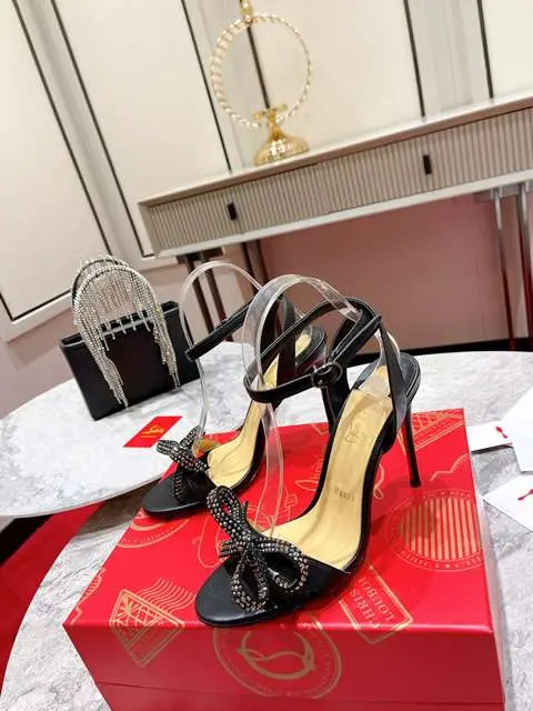 High Quality Replica Christian Louboutin shoes for Women