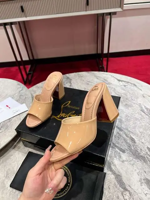 High Quality Replica Christian Louboutin shoes for Women
