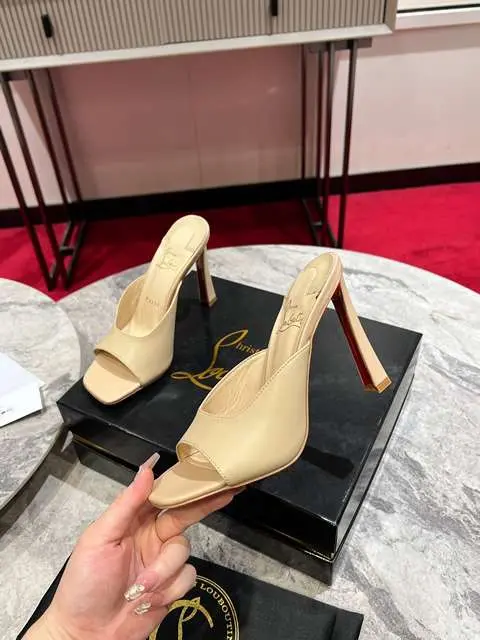 High Quality Replica Christian Louboutin shoes for Women