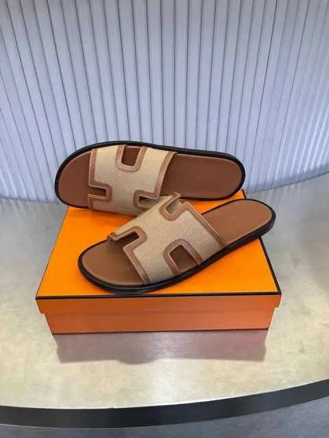 Replica High Quality Hermes Slipper for Men 