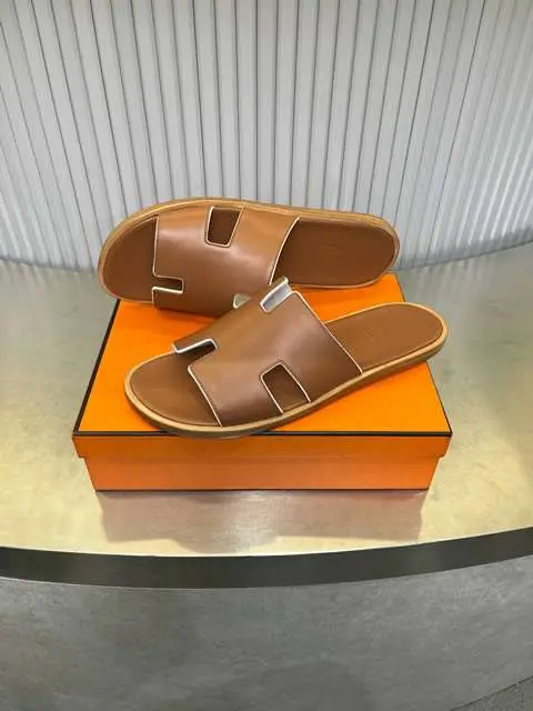 Replica High Quality Hermes Slipper for Men 