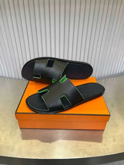 Replica High Quality Hermes Slipper for Men 