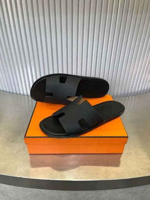 Replica High Quality Hermes Slipper for Men 