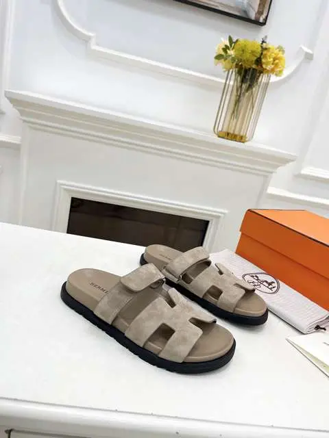 Replica High Quality Hermes Slipper for Men 