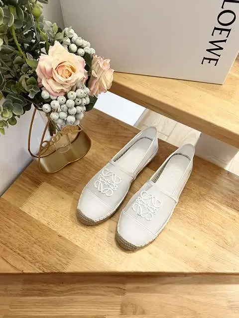 High Quality Replica LOEWE Shoes for Wowen