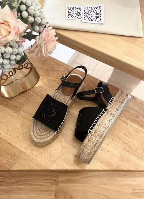 High Quality Replica LOEWE Shoes for Wowen