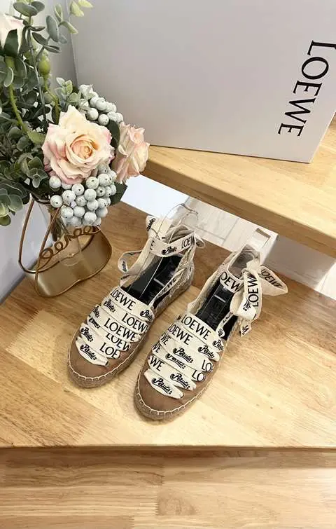 High Quality Replica LOEWE Shoes for Wowen