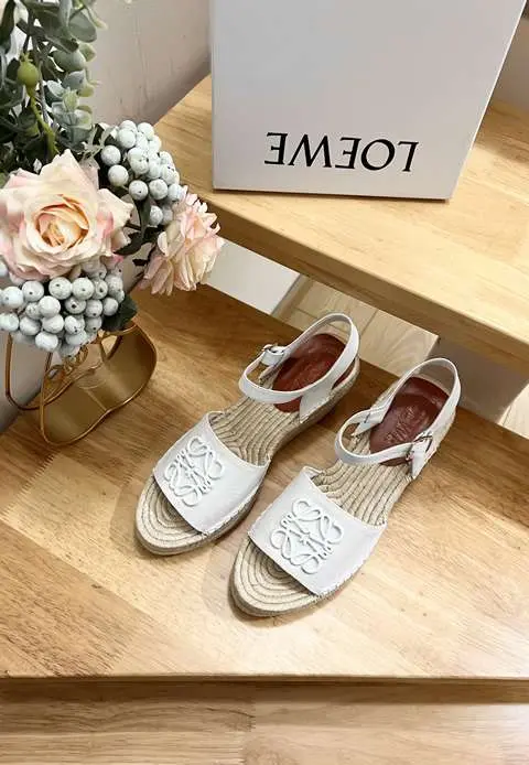 High Quality Replica LOEWE Shoes for Wowen