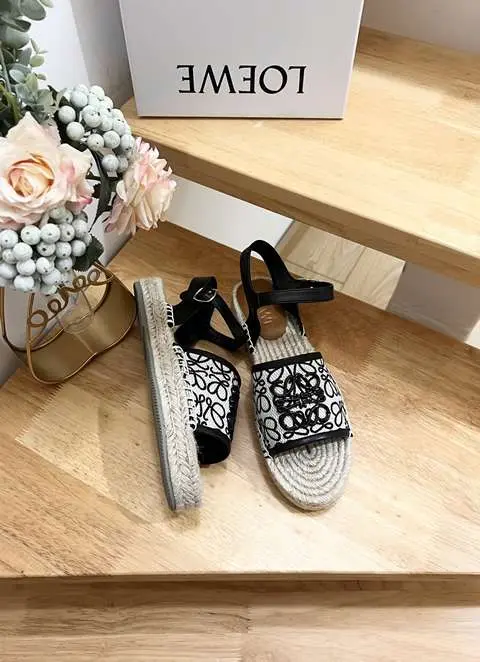 High Quality Replica LOEWE Shoes for Wowen