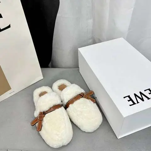 High Quality Replica LOEWE Shoes for Wowen