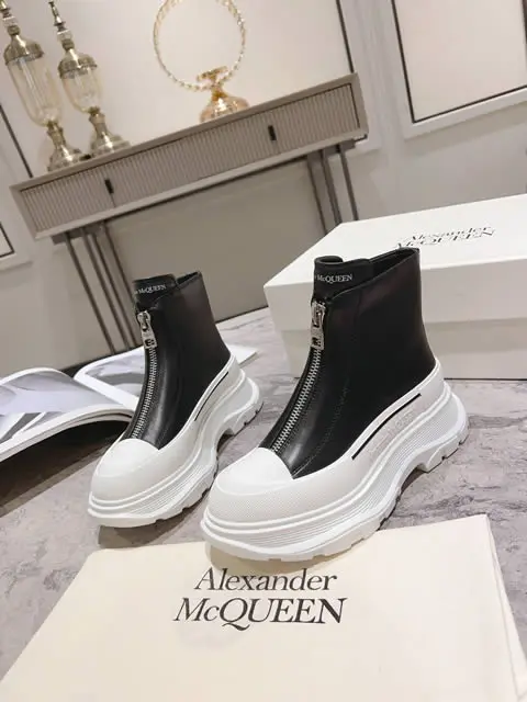 High Quality Replica Alexander McQueen Boots for Women