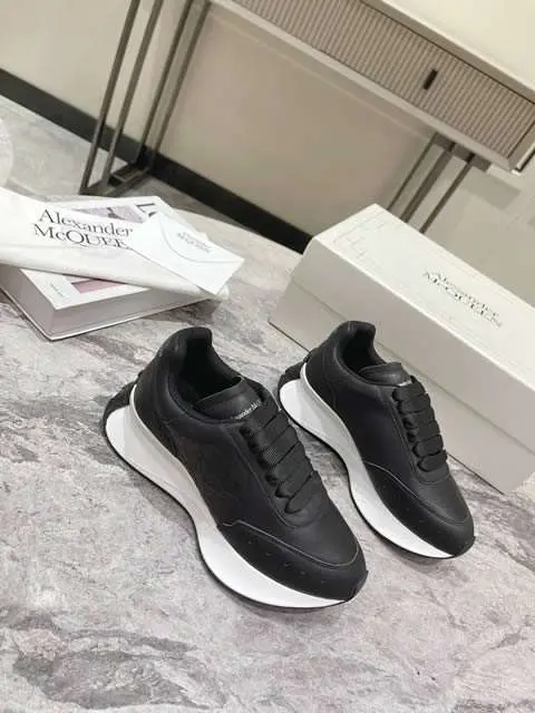 Replica High Quality McQueen Shoes For Men