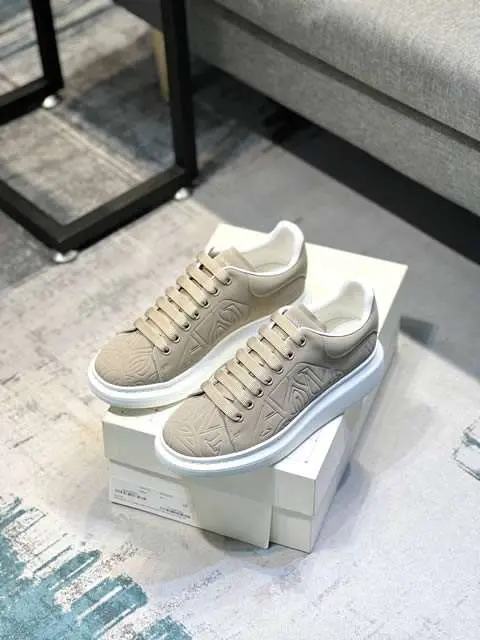 Replica High Quality McQueen Shoes For Men