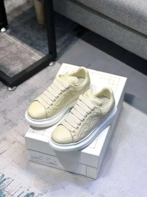 Replica High Quality McQueen Shoes For Men