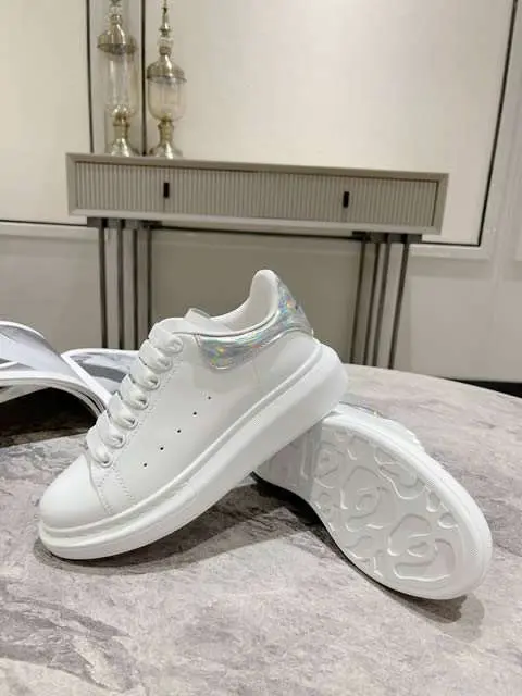 Replica High Quality McQueen Shoes For Men