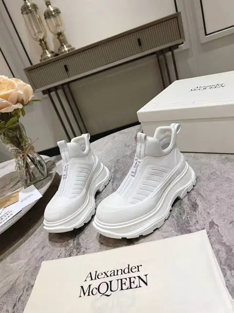 High Quality Replica McQueen Sneakers for Men