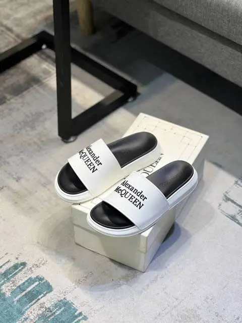 Replica McQueen Womens Shoes