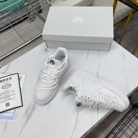 High Quality Replica Nike shoes for Women