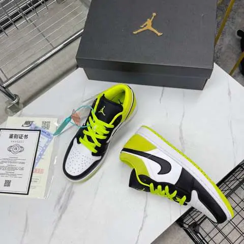 High Quality Replica Nike shoes for Women