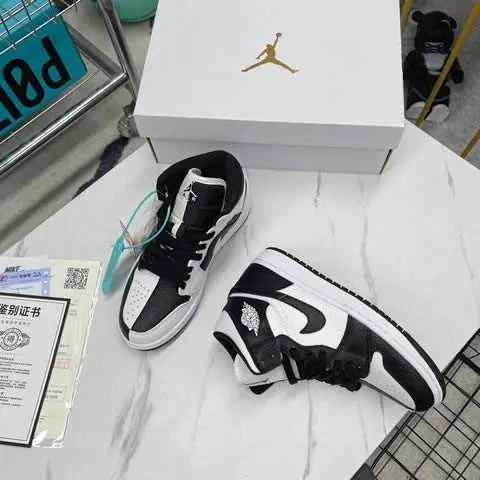 High Quality Replica Nike shoes for Women