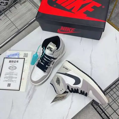 High Quality Replica Nike shoes for Women