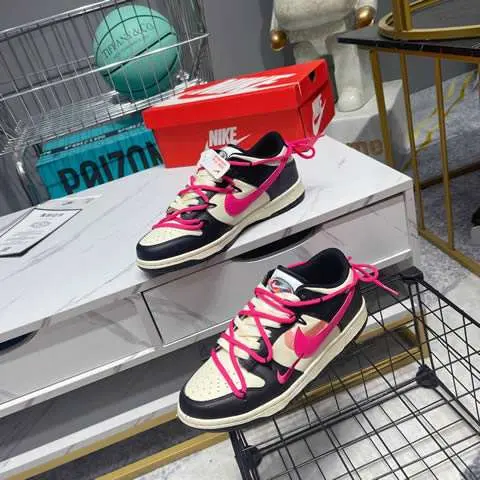 High Quality Replica Nike shoes for Women