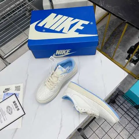 High Quality Replica Nike shoes for Women