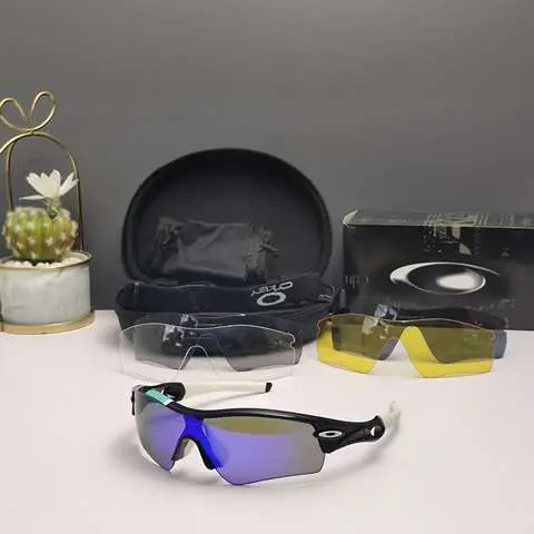 High Quality 1:1 copied Replica  Oakley Sunglasses