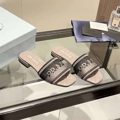 High Quality Replica Prada Shoes for Women