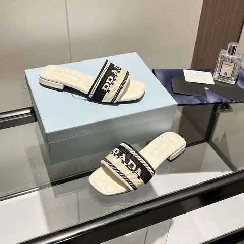 High Quality Replica Prada Shoes for Women