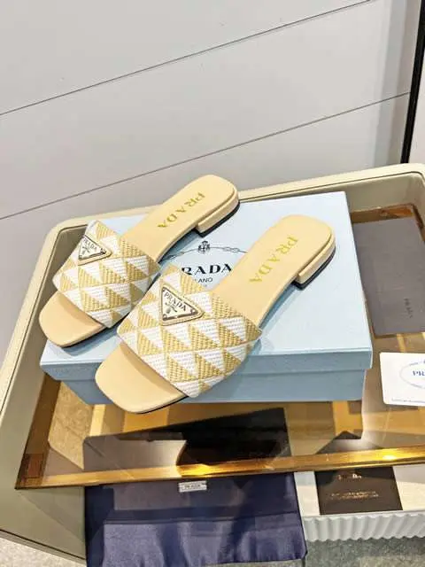 High Quality Replica Prada Shoes for Women