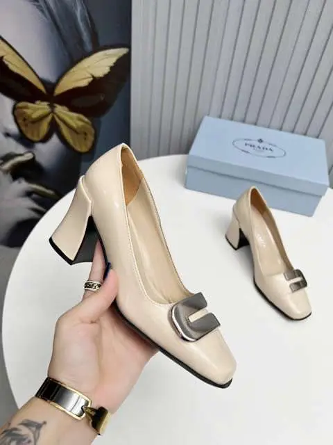 High Quality Replica Prada Shoes for Women
