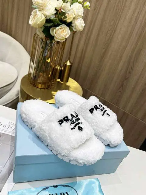 High Quality Replica Prada Shoes for Women