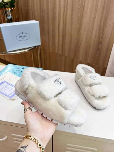 High Quality Replica Prada Shoes for Women