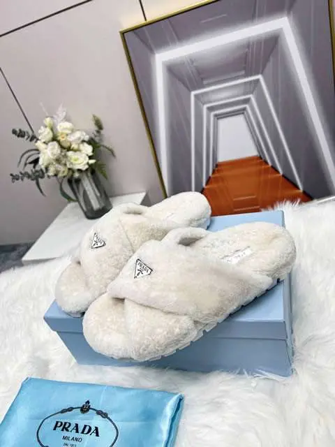 High Quality Replica Prada Shoes for Women