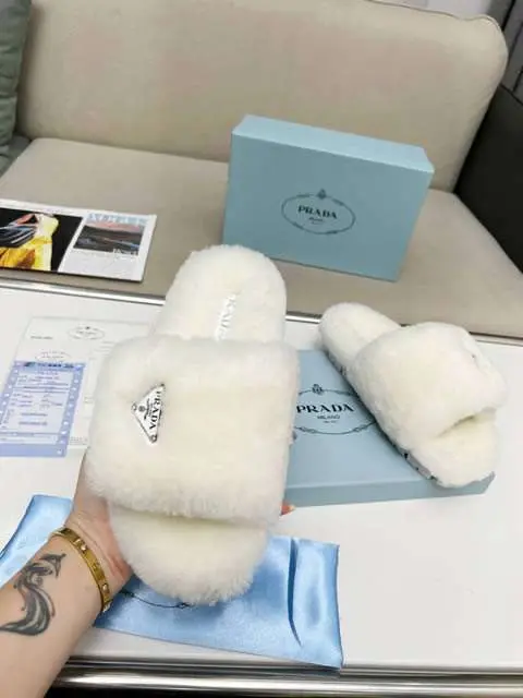 High Quality Replica Prada Shoes for Women