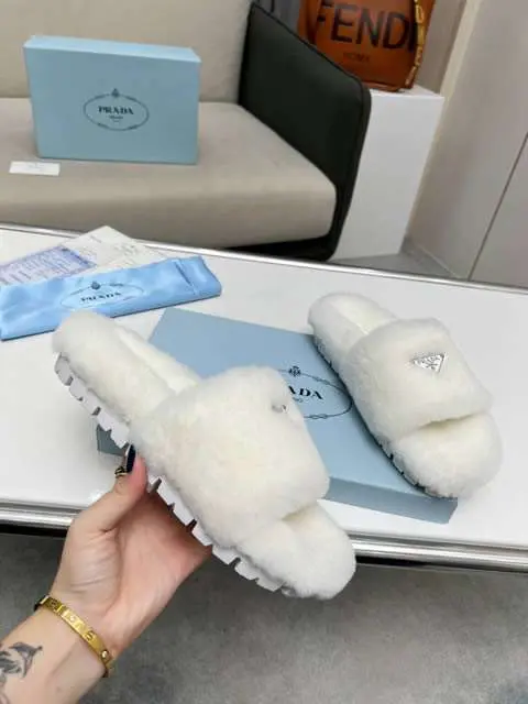 High Quality Replica Prada Shoes for Women