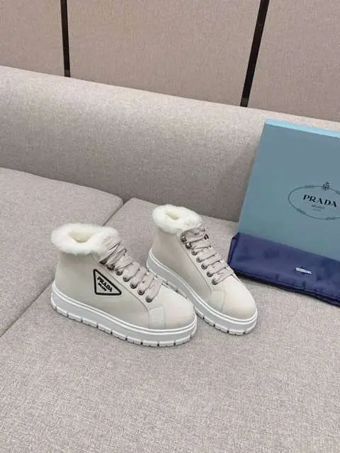 High Quality Replica Prada Shoes for Women