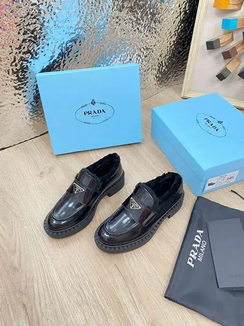 High Quality Replica Prada Shoes for Women