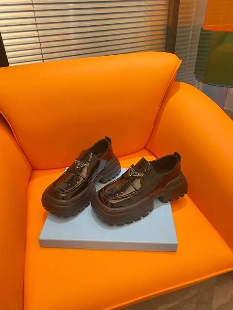 High Quality Replica Prada Shoes for Women