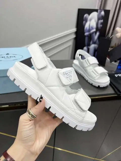 High Quality Replica Prada Shoes for Women