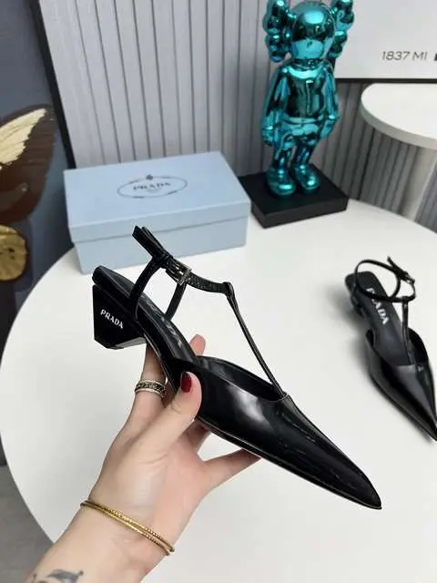 High Quality Replica Prada Shoes for Women