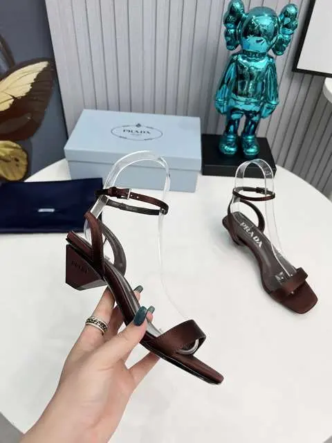 High Quality Replica Prada Shoes for Women