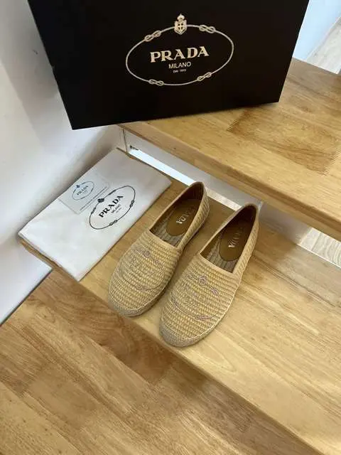 High Quality Replica Prada Shoes for Women