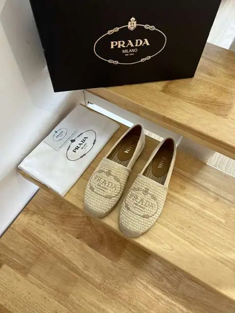 High Quality Replica Prada Shoes for Women