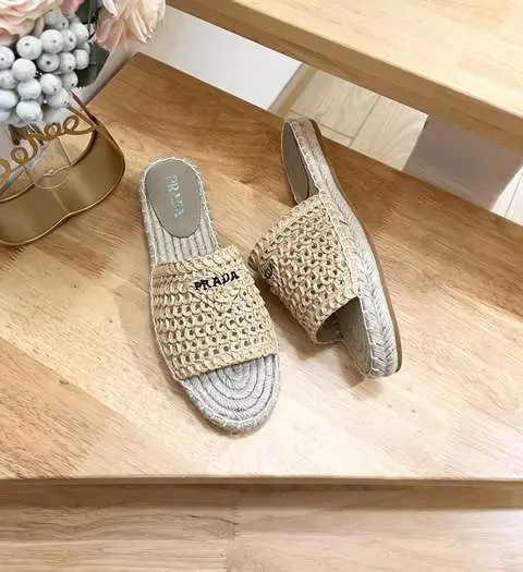 High Quality Replica Prada Shoes for Women