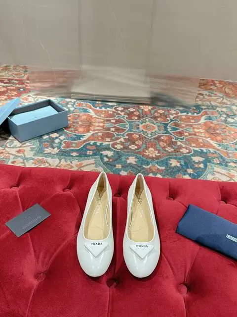 High Quality Replica Prada Shoes for Women