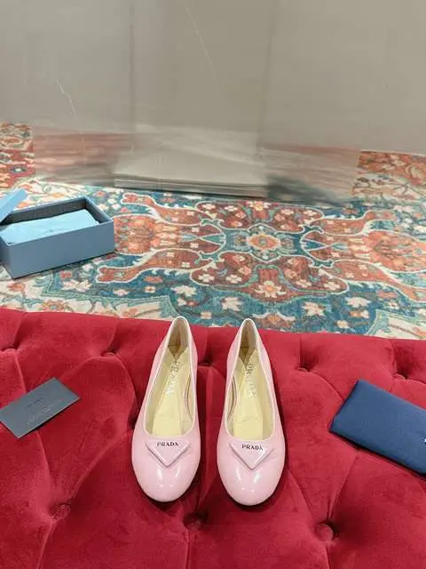 High Quality Replica Prada Shoes for Women
